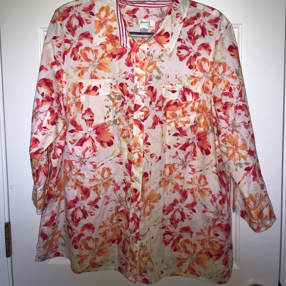 floral button down top